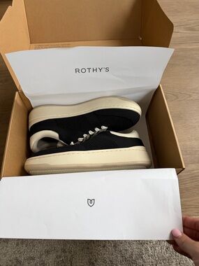 Rothy's Black and Cream Casual Sneakers